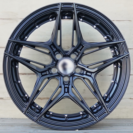 Ratlankiai Viper 5X100 R18 8,0 ET35 FC6001 B